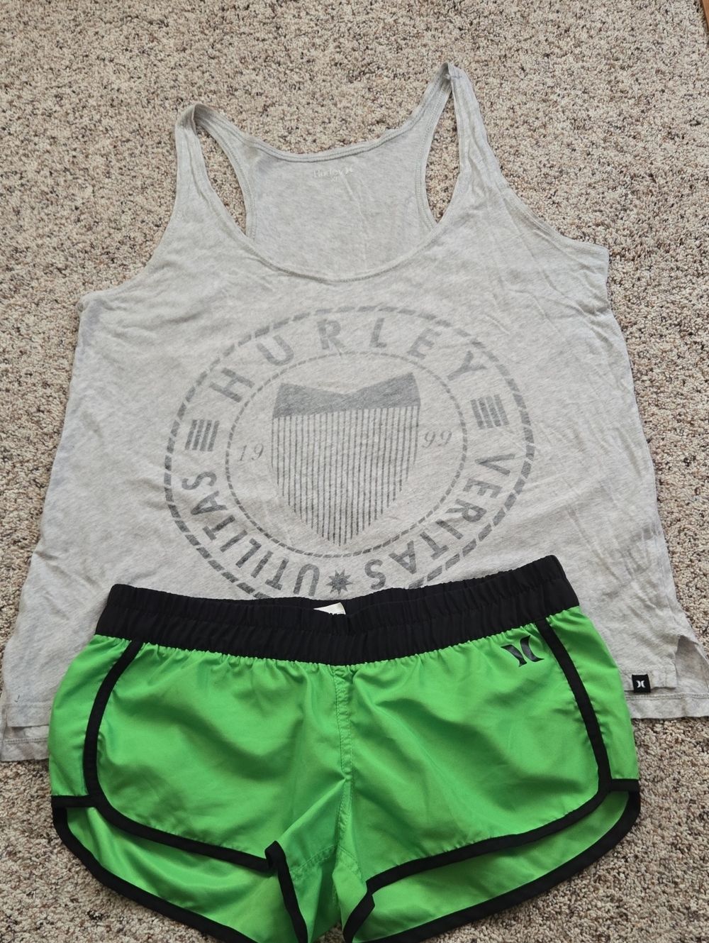 Hurley Green and Black Athletic Shortie Shorts M Y2K Bonus Gray Racerback Tee XL